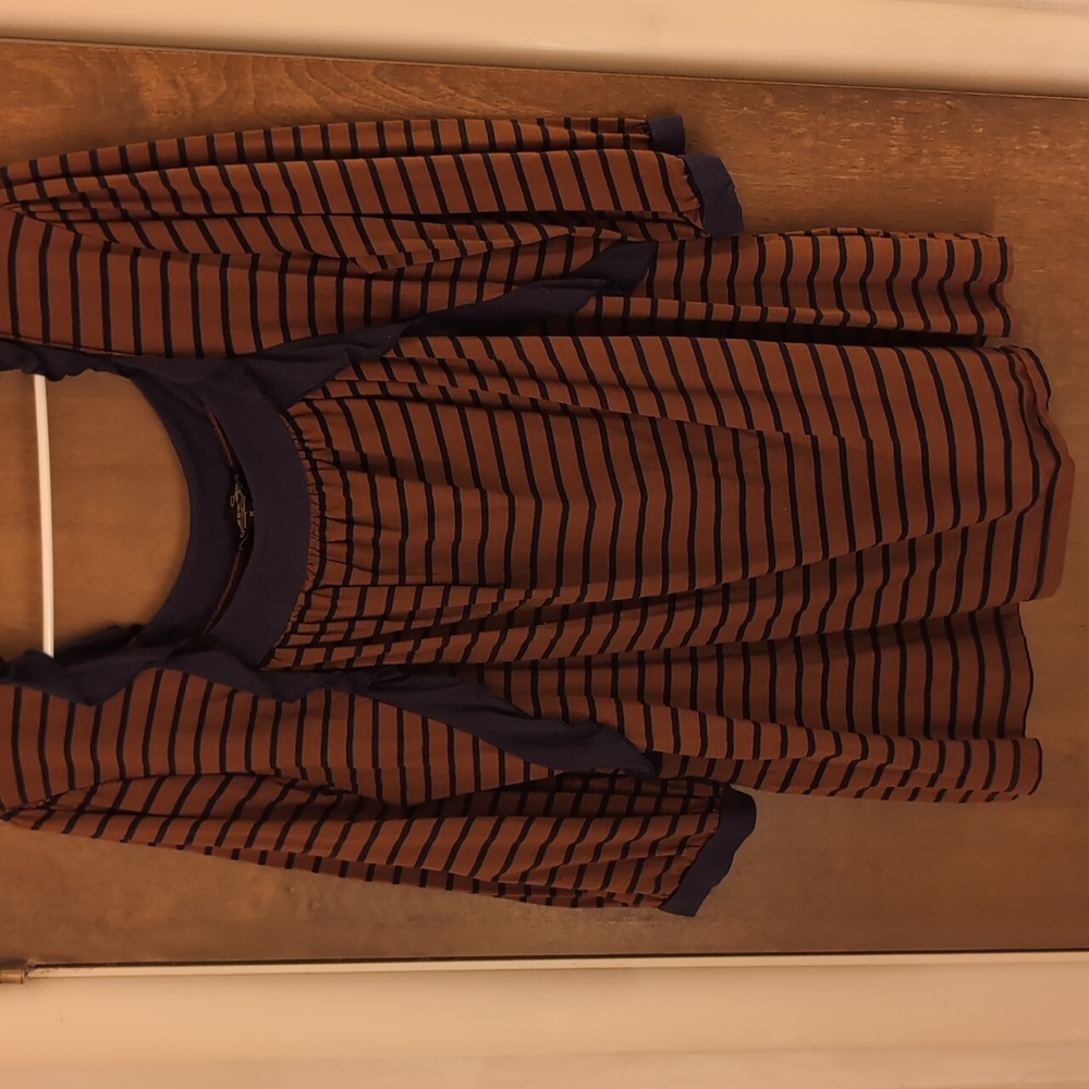 Suzanne Betro top